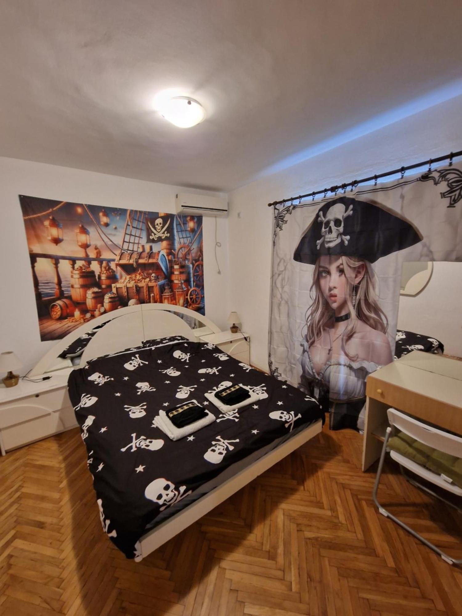 울친 Pirate Backpackers 호스텔 외부 사진